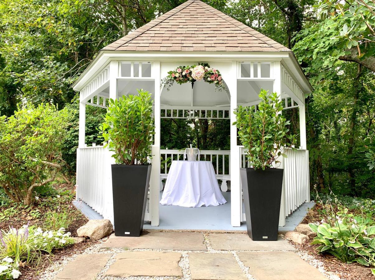 לינה וארוחת בוקר ברנסטייבל Ashley Manor מראה חיצוני תמונה