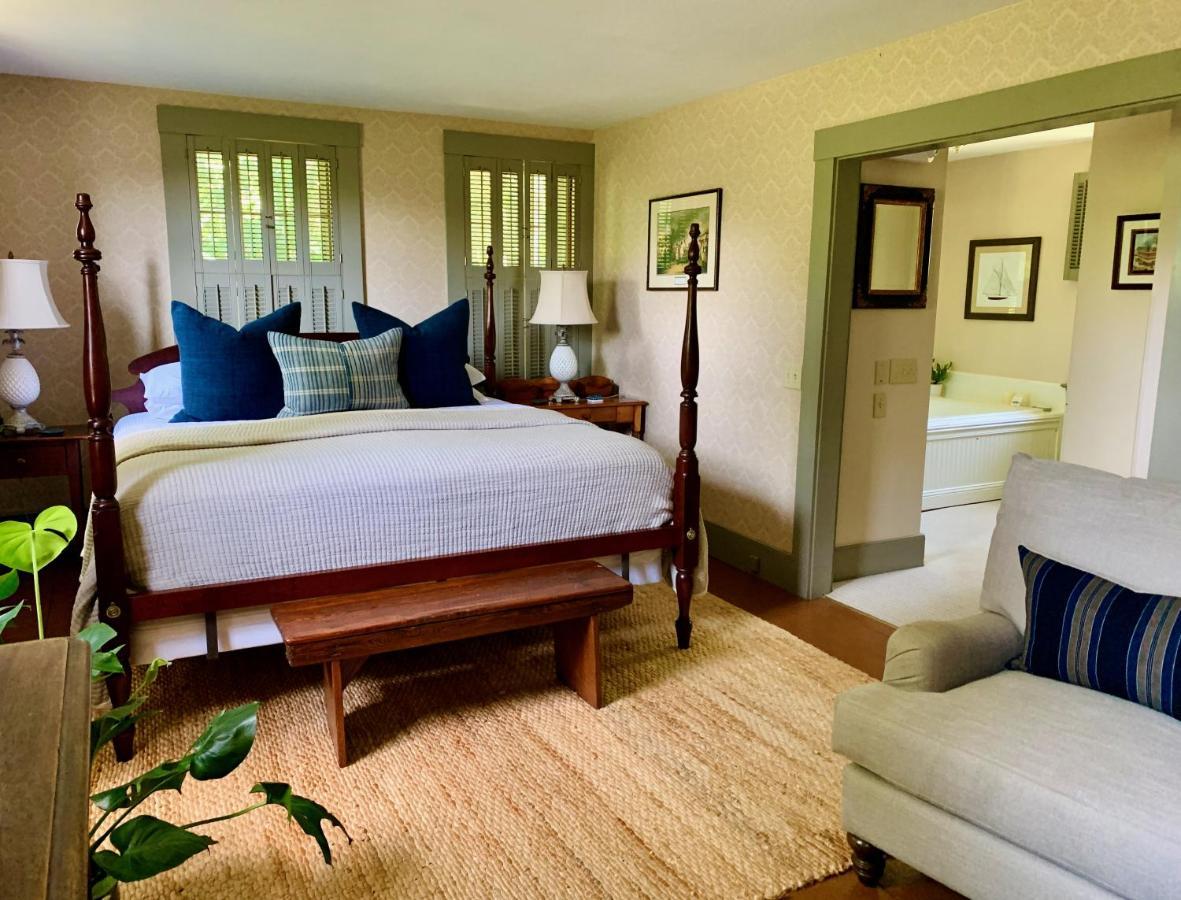 לינה וארוחת בוקר ברנסטייבל Ashley Manor מראה חיצוני תמונה